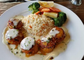 Prepare Sea Shells Stuffed With Zucchini And Ricotta Cheese