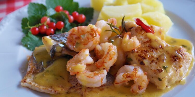 Creamy Tomato and Shrimp Orzo In An One-Pan Offers A Delicious Taste